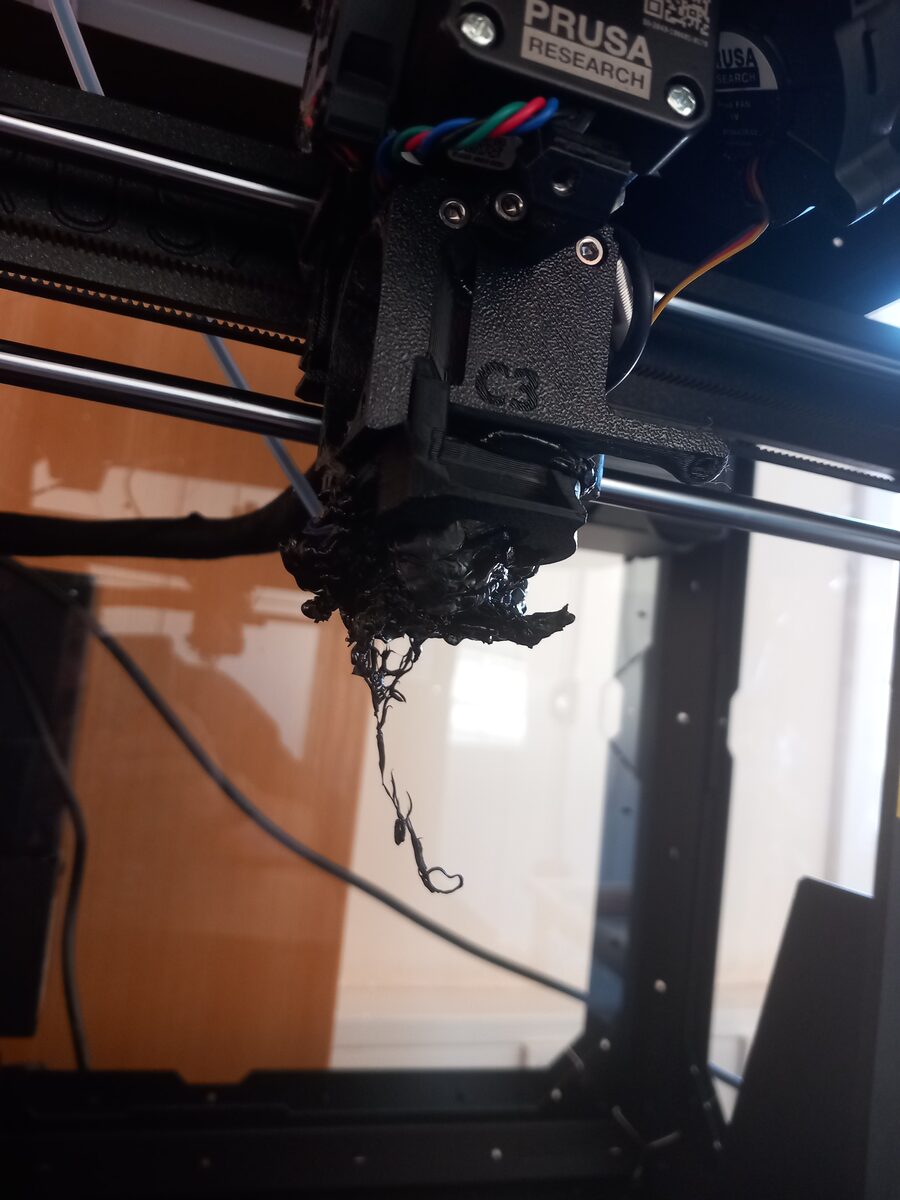 3D-Drucker-Hotend in Kunststoff eingebacken