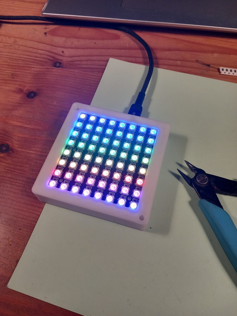 Gehäuse mit LED-Feld